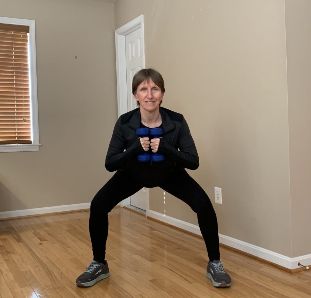 Patricia exercising. Woman over 50. Health coach.